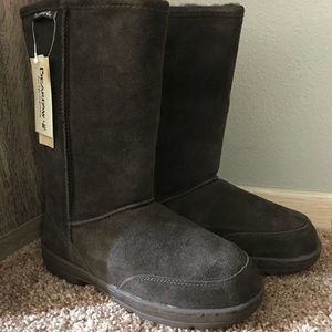 NWT| brown| bear paw | winter | boots